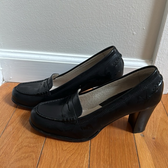 Michael Kors / Women's Shoes - Picture 3 of 5